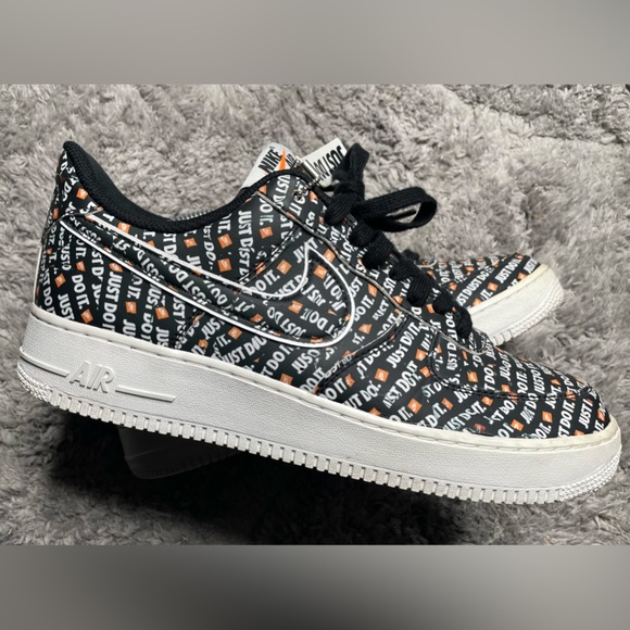 ⬛️Nike Air Force 1 Low
Just Do It Pack Black
Size 10 - Picture 11 of 12